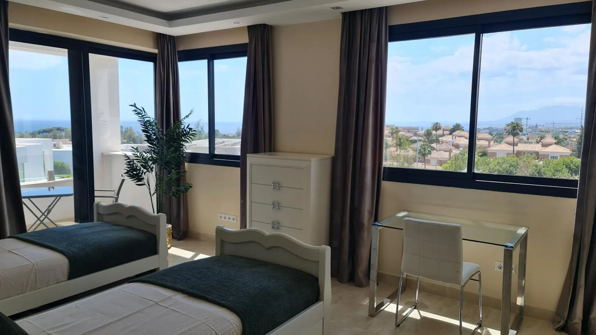 Villa Valeriya Vista Al Mar Marbella Spanyolország