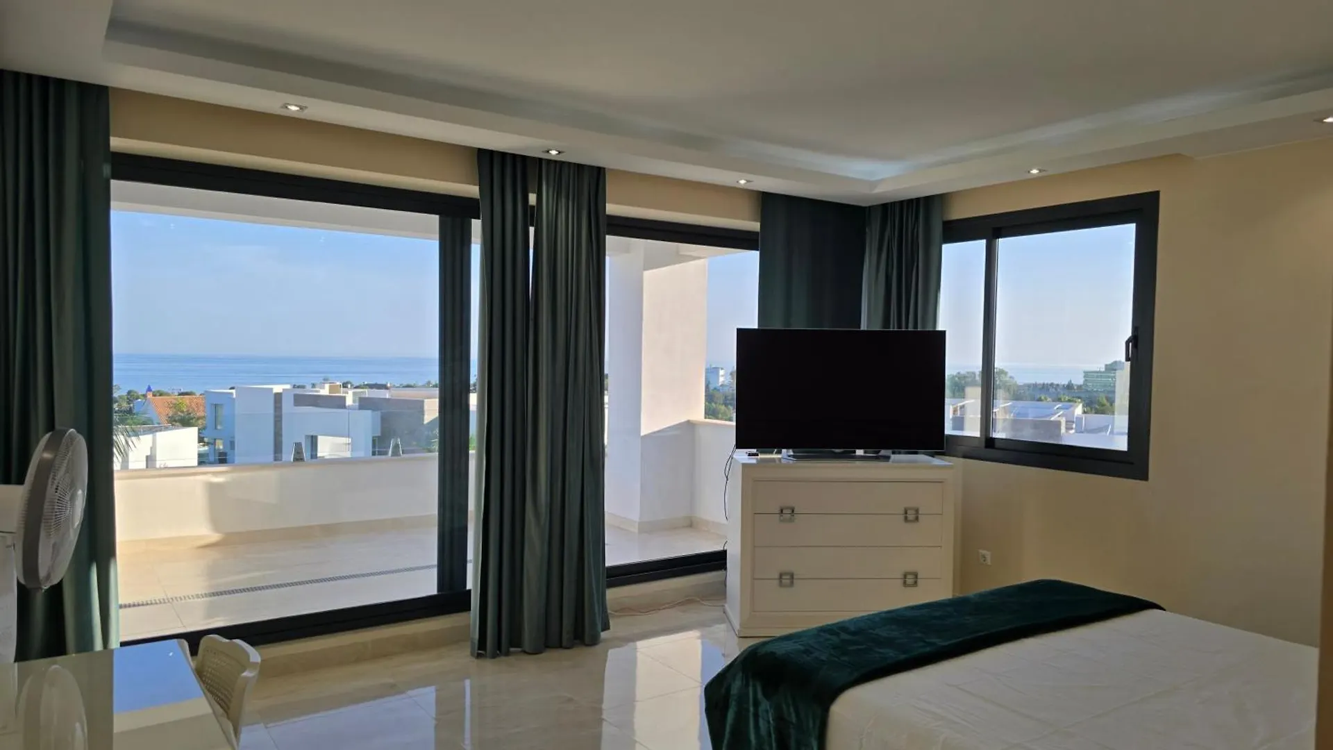 Villa Valeriya Vista Al Mar Marbella 0*,