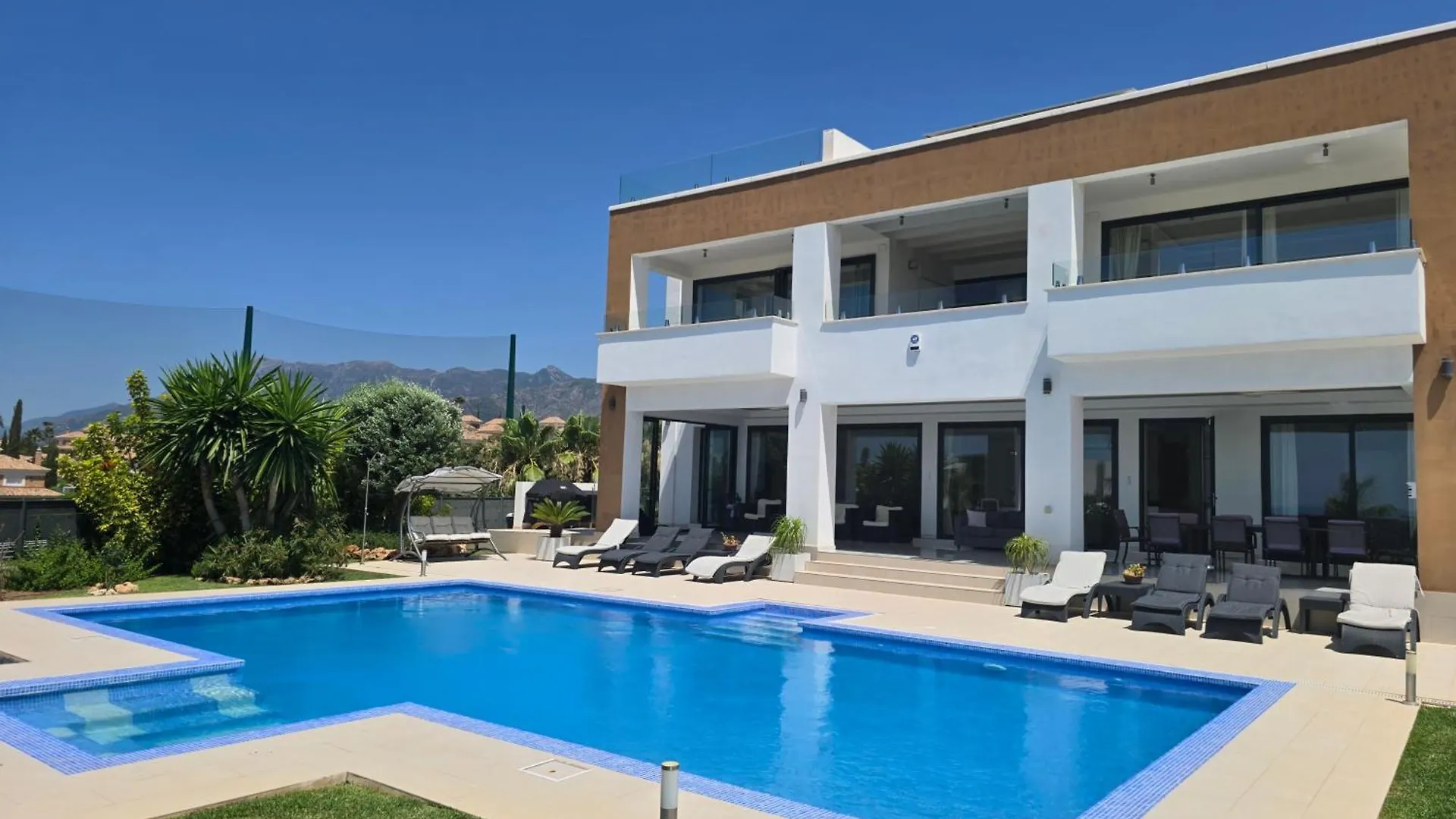 Villa Valeriya Vista Al Mar Marbella 0*,  Spain